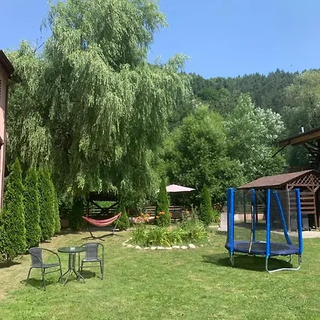 Ella Mansion בית הארחה *