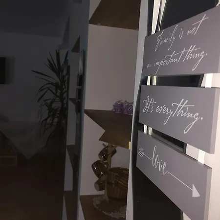 Ella Mansion בית הארחה *