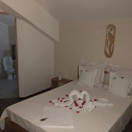 בית הארחה Ella Mansion מויצ'ו דה סוס